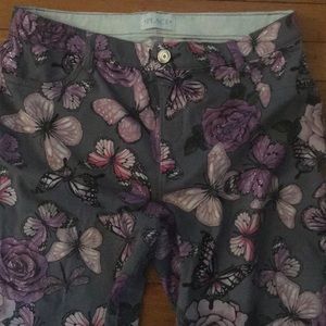 Children’s Place size 16 lilac Butterflies pant